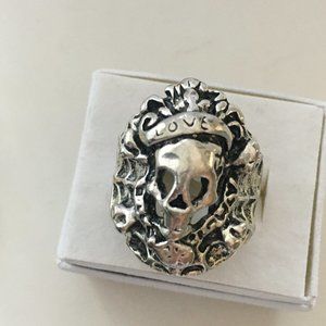 Metal Scull ring Size 7.75